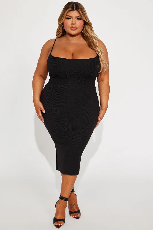 Bella Ribbed Midi Dress - Black