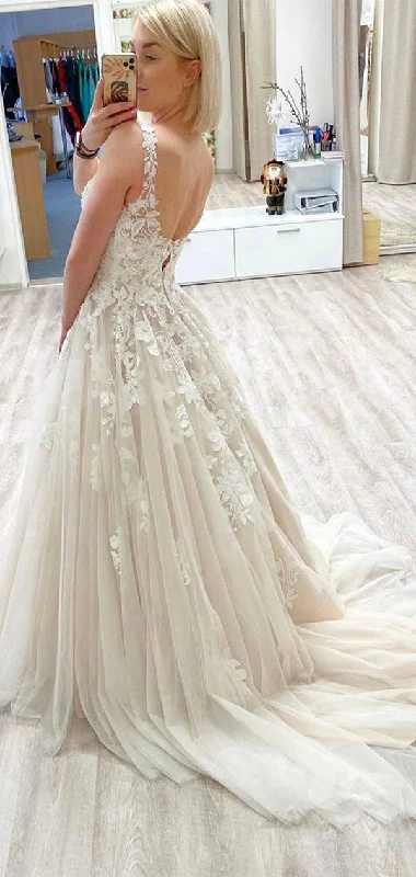 A-line Romantic V-Neck Lace Appliques Vintage Beach Long Wedding Dresses WD187