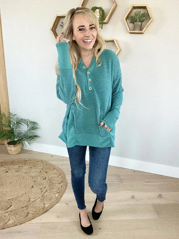 Agreeable Sugar Knit Kangaroo Pocket Top in Teal