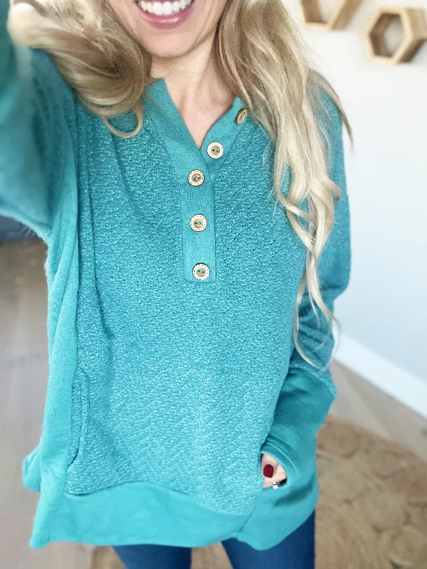 Agreeable Sugar Knit Kangaroo Pocket Top in Teal