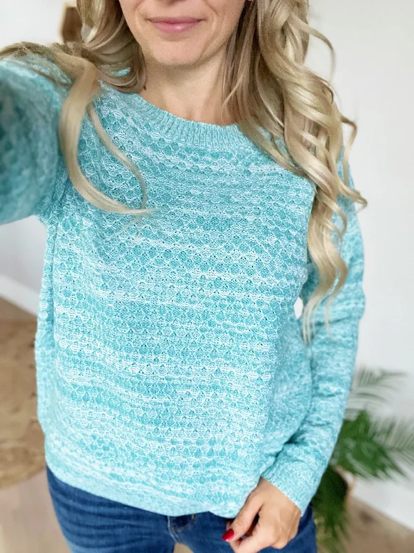 Memories Pullover Sweater in Blue