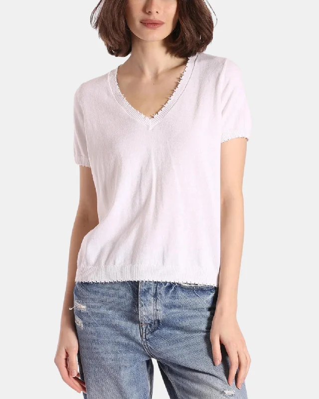 COTTON CASHMERE FRAYED V TEE IN WHITE