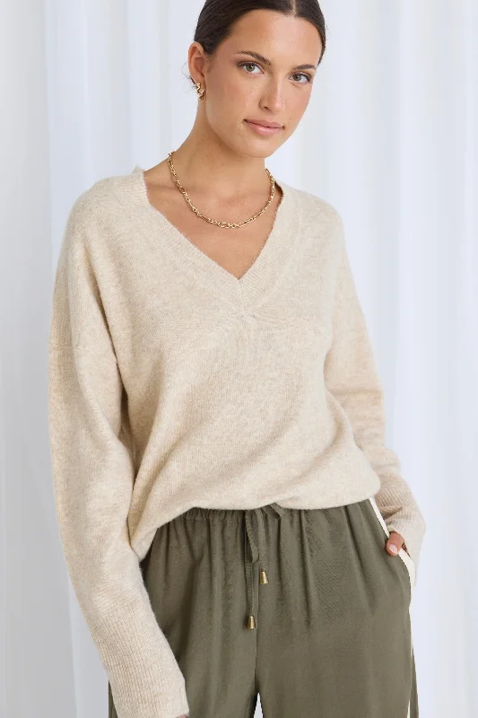 Quinn Oat V Neck Fine Knit Jumper