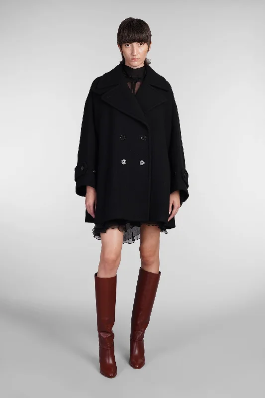 Coat in black wool