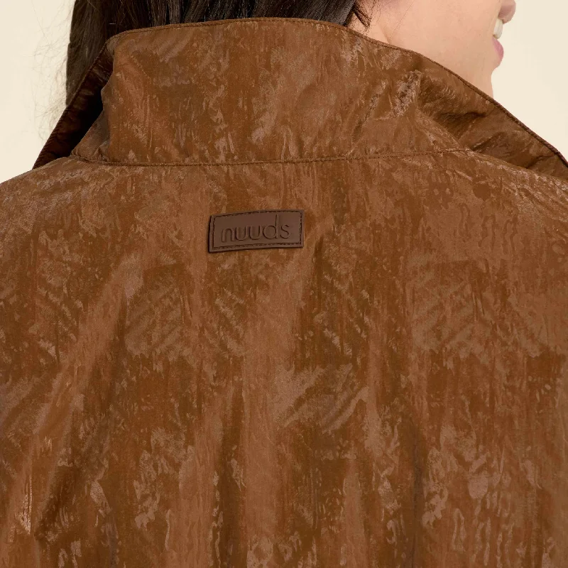 Retro Windbreaker | Chocolate