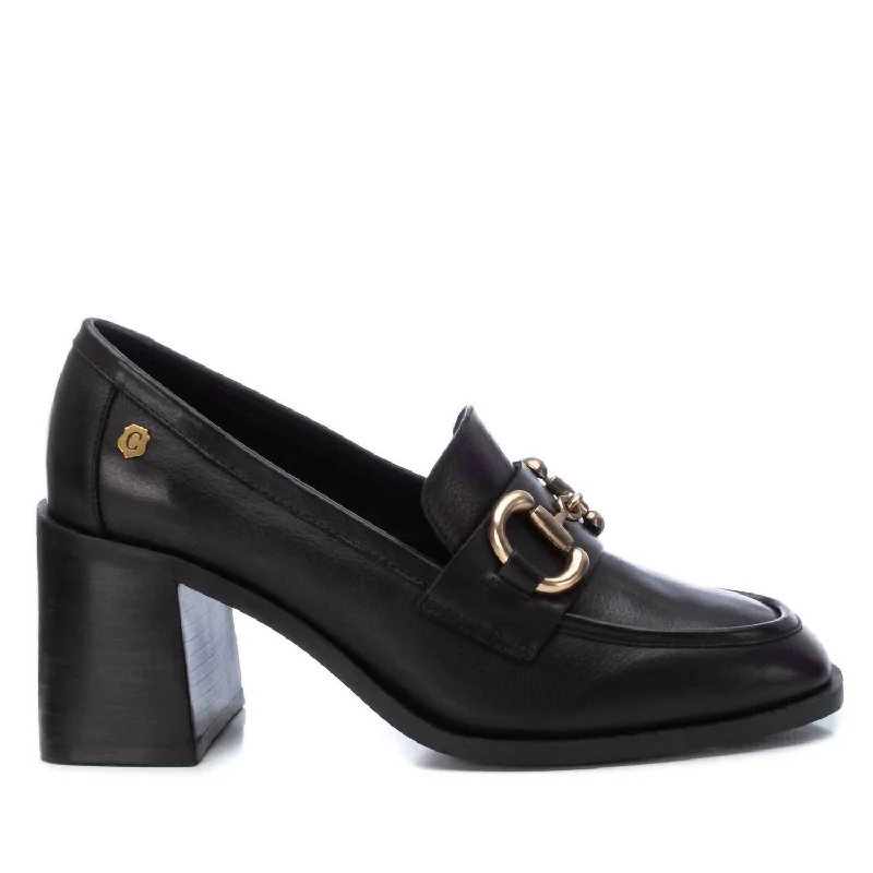 Women's Leather Pumps In Black