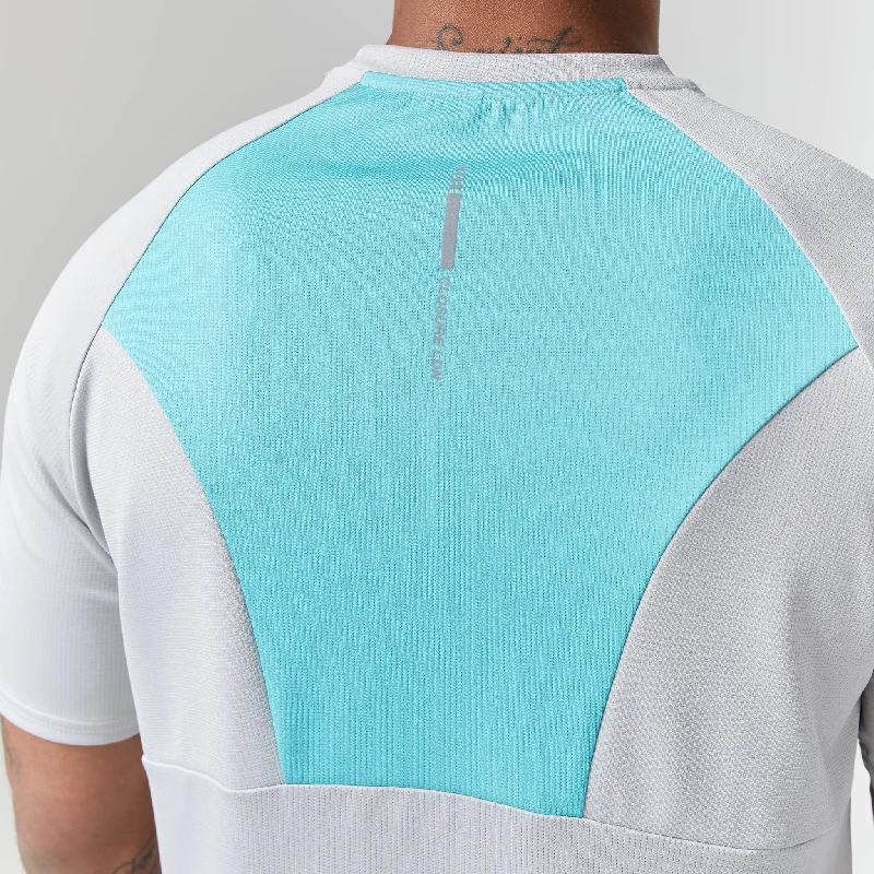 Cut & Sew Stripe Training Twinset I Ice Grey Aqua