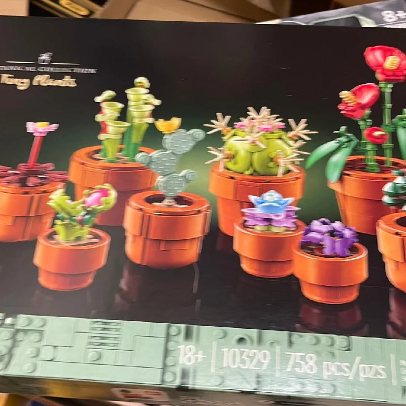 Promoting critical thinking LEGO challengesBrickhouse 10329 Lego Tiny Plants