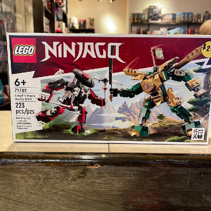Adorable and charming LEGO charactersBrickhouse 71781 Lego Lloyds Mech Battle EVO