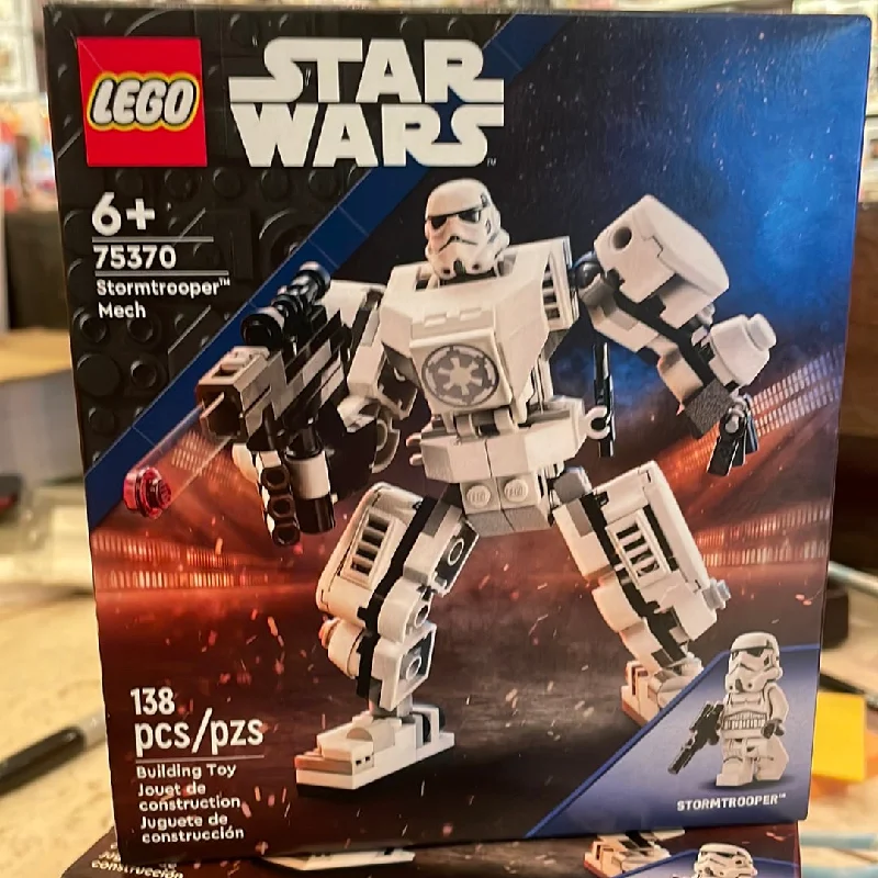 Gender-neutral LEGO toysBrickhouse 75370 Star Wars Stormtrooper mech