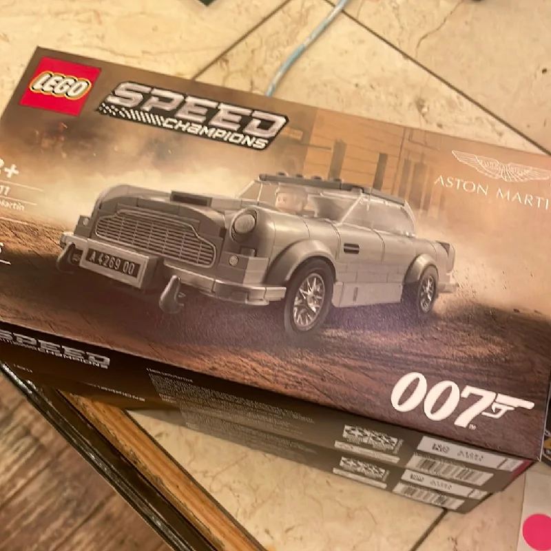 Reflecting diverse hobbies LEGO setsBrickhouse LEGO Aston Martin DB5 76911