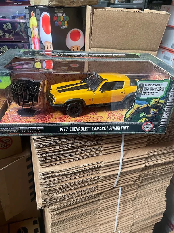 Playful toys 2023 Jada 1/24 Transformers Rise of Beasts 1977 CHEVROLET CAMARO BUMBLEBEE