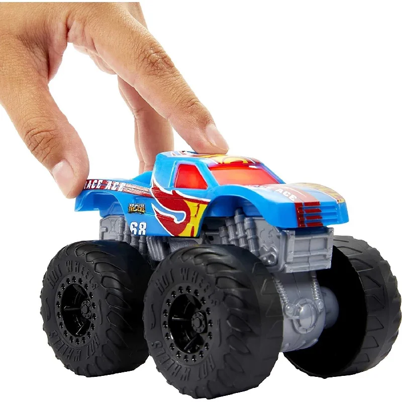 Fun toy carsHot Wheels - Monster Trucks (Styles Vary) HDX60