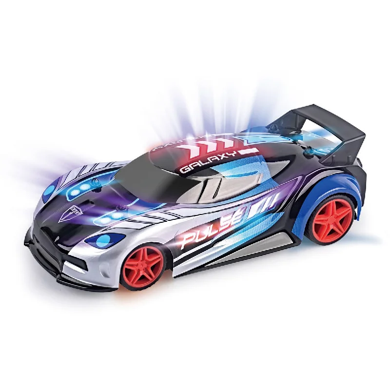Enthusiastic toysRC Craze Flashing Lights 1:20 Racing Car (Colors Vary - One Supplied)